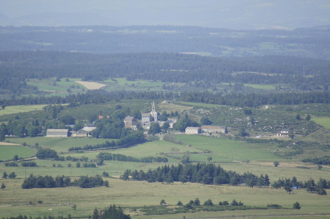 Le Chalet Du Roc La Panouse  Rom bilde